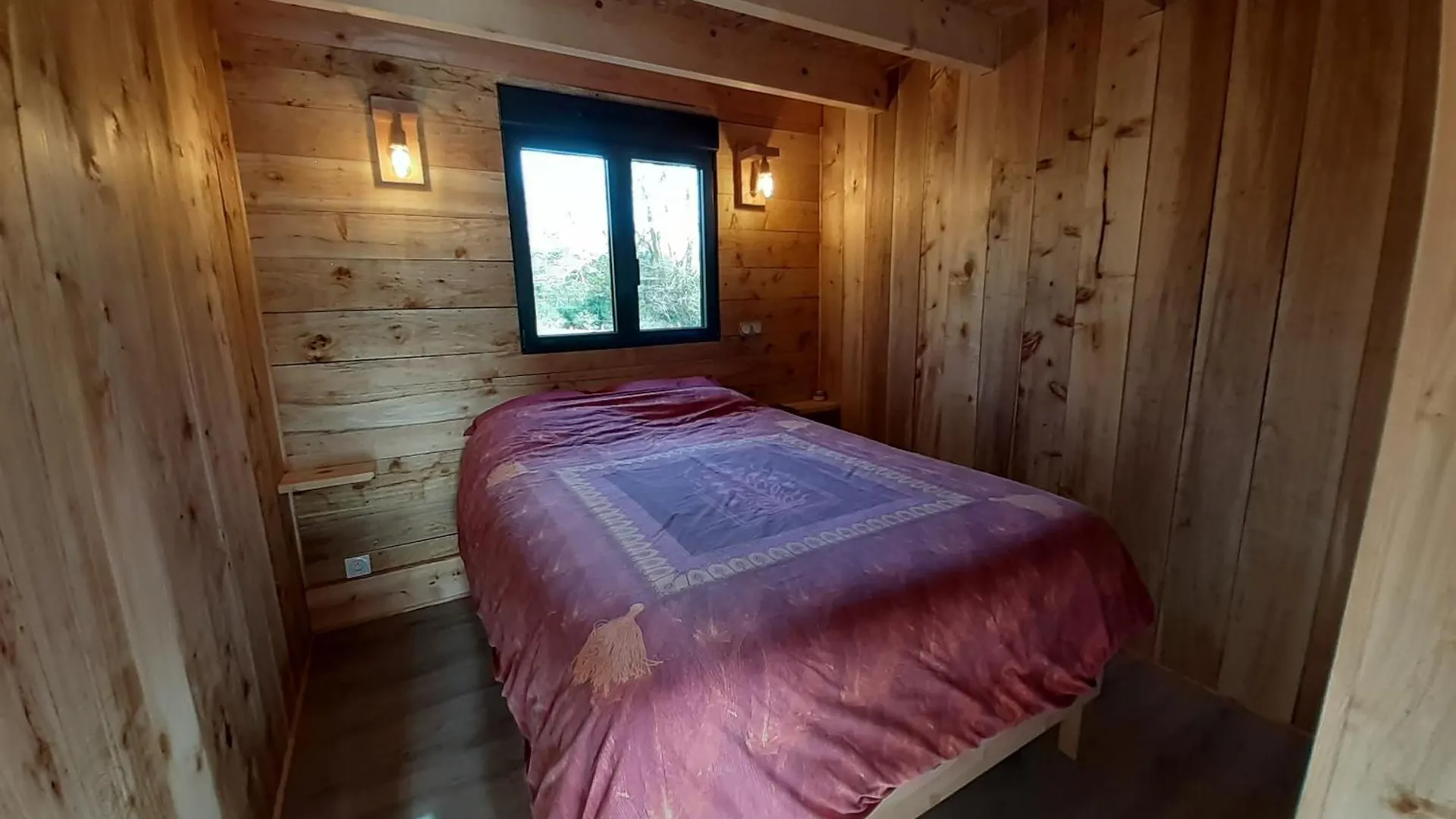 Holiday home Ecolodge Des Monts D'Arree & Spa La Feuillee France