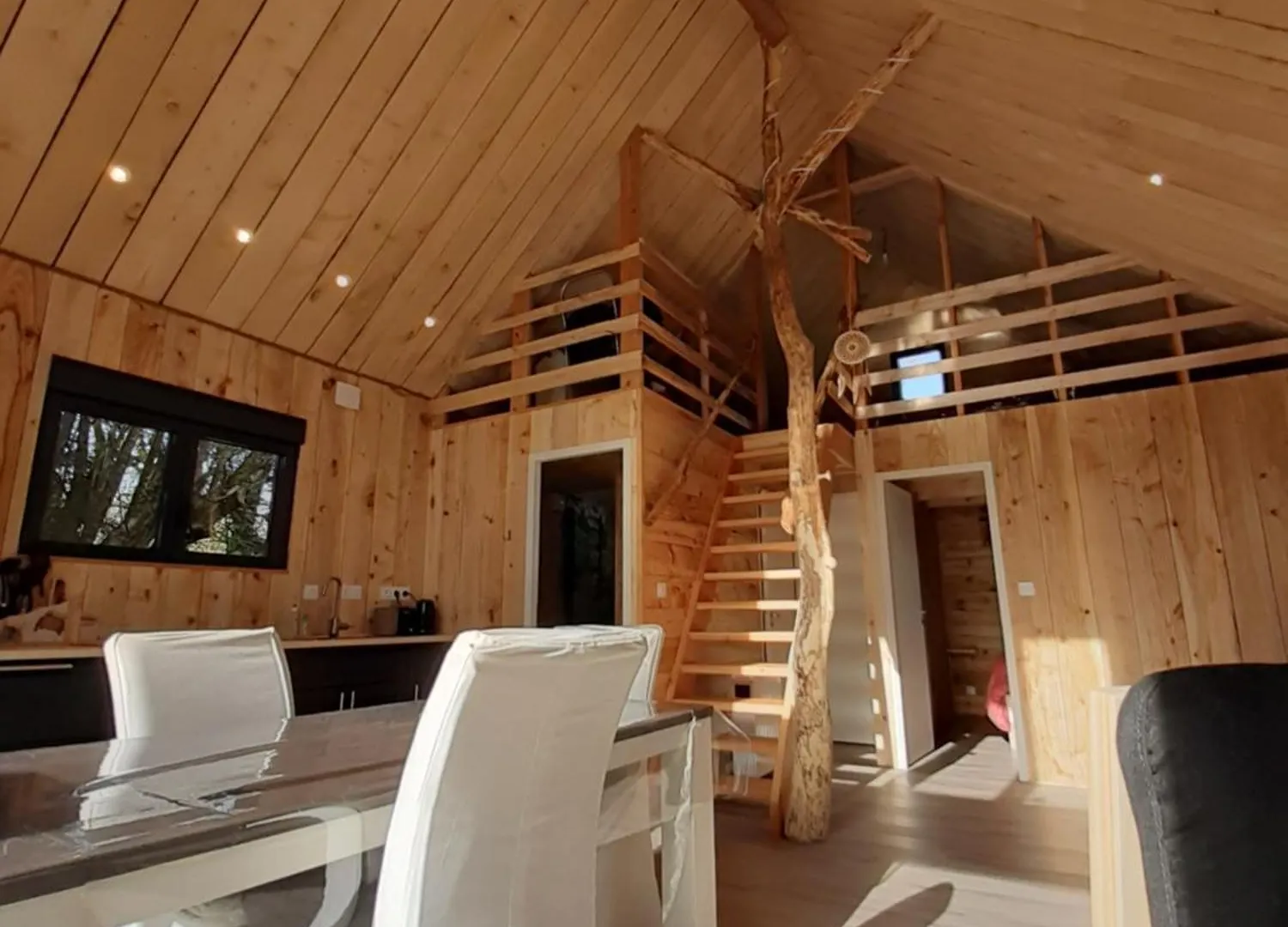 Holiday home Ecolodge Des Monts D'Arree & Spa La Feuillee